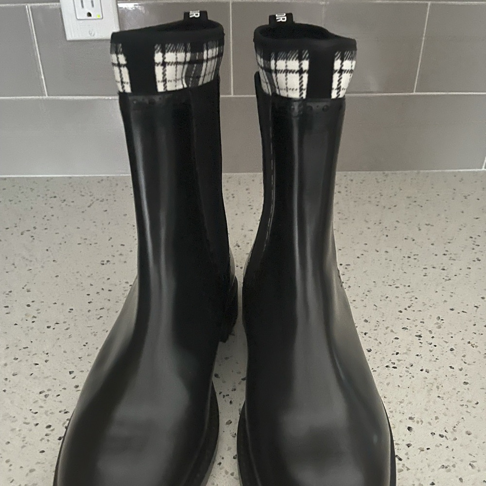 Christian Dior Calfskin Tartan D-Order Low Boot